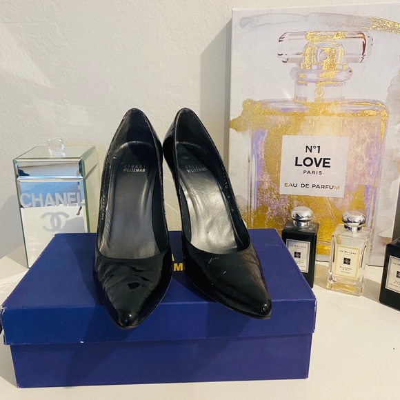 Stuart Weitzman Black Patent Leather croc pumps - Picture 2 of 6